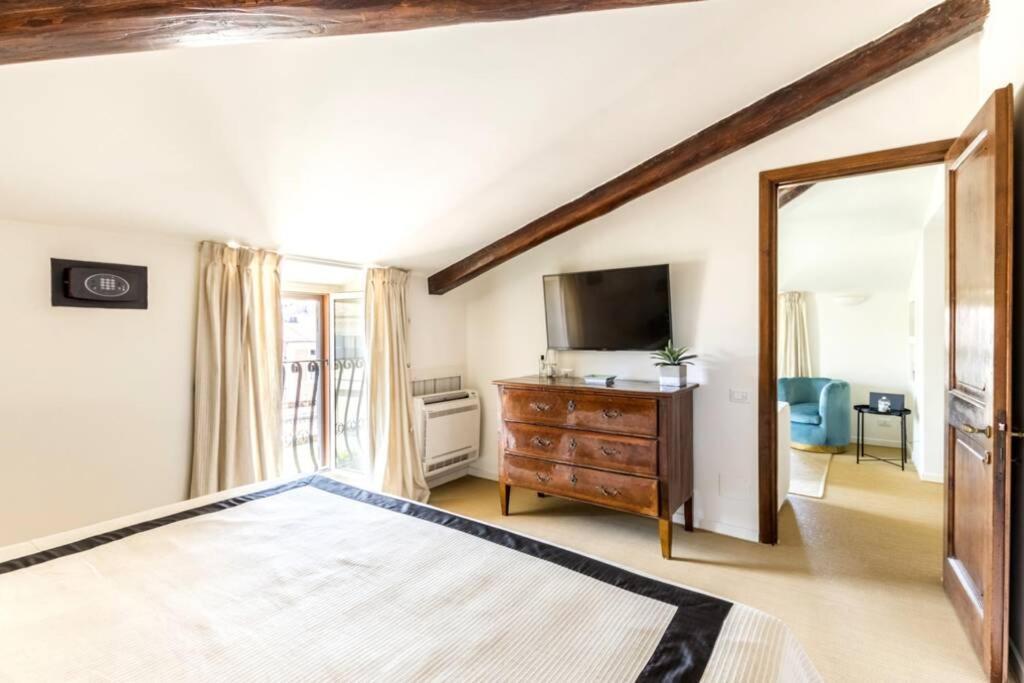 Palazzo Ruspoli Suite Рим Екстериор снимка